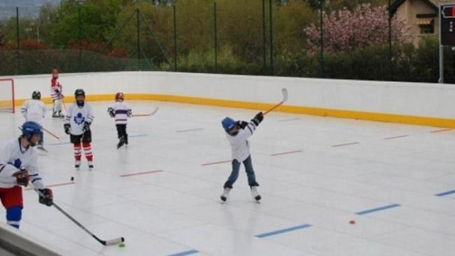 Location patinoire synthétique secteur privé