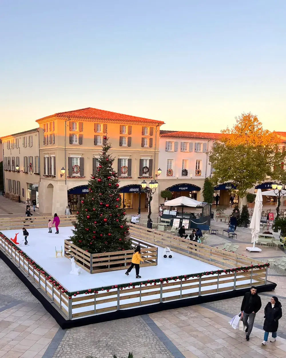 Mcarthurglen provence
